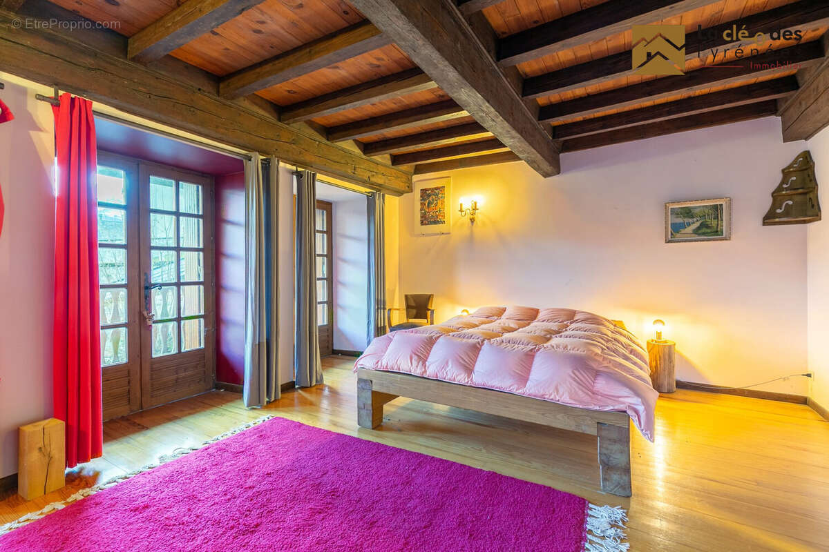 Maison à VIELLE-LOURON