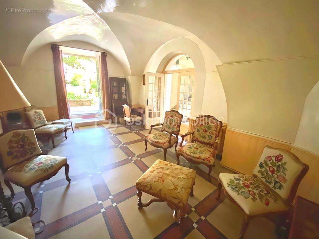 Maison à BOURG-SAINT-ANDEOL