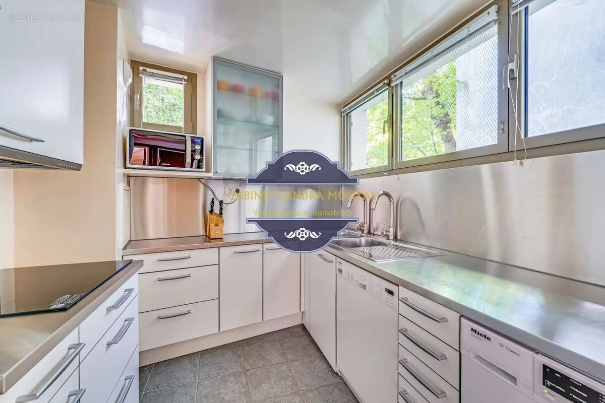Appartement à PARIS-6E