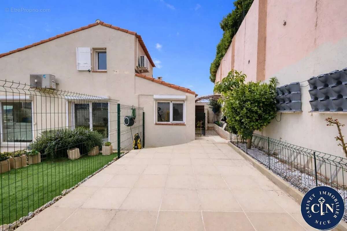 Maison 98 m² à Nice  - photo 4