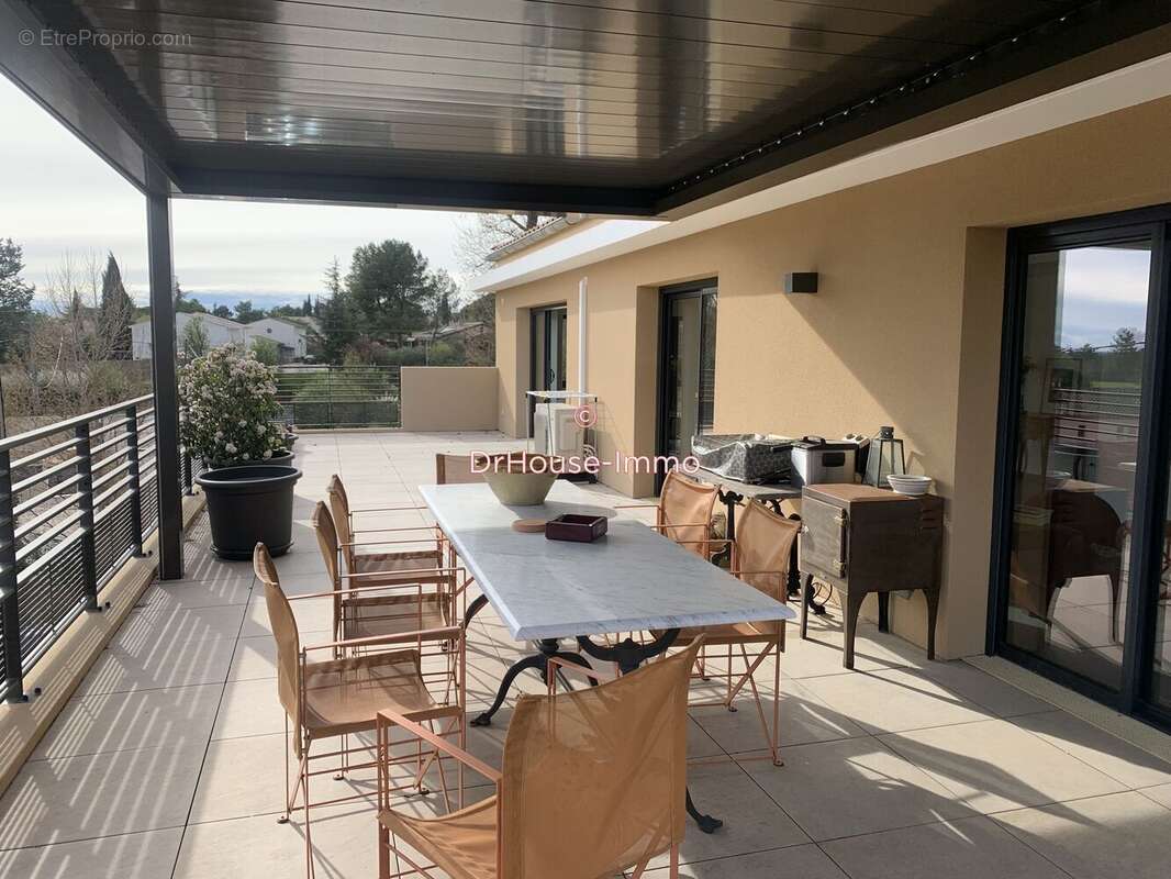Appartement à AIX-EN-PROVENCE