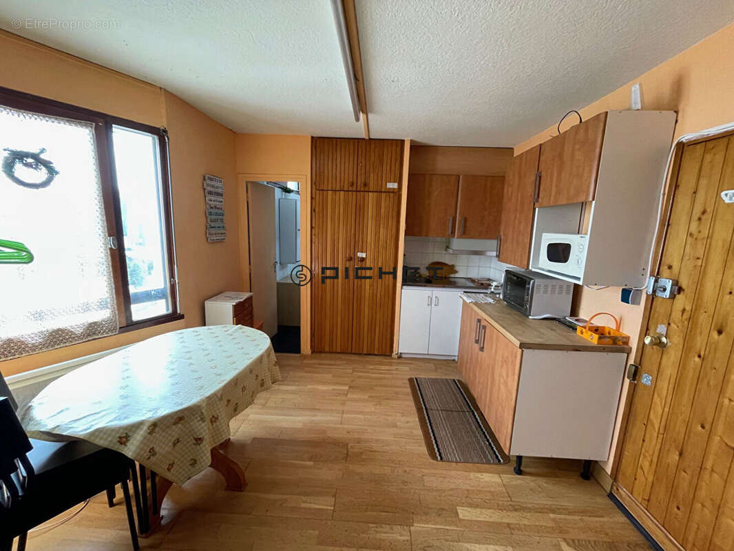 Appartement à ARETTE