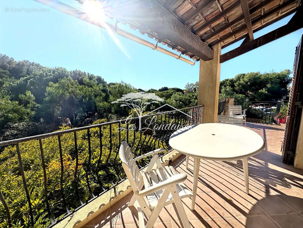Appartement à LA LONDE-LES-MAURES