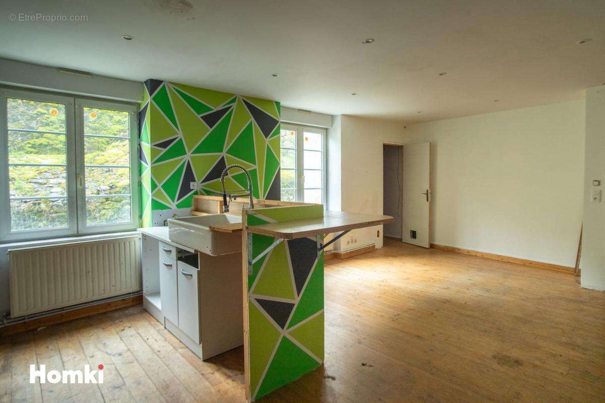 Appartement à LA SEAUVE-SUR-SEMENE