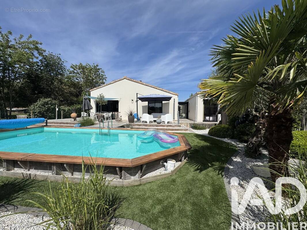 Photo 1 - Maison à TALMONT-SAINT-HILAIRE