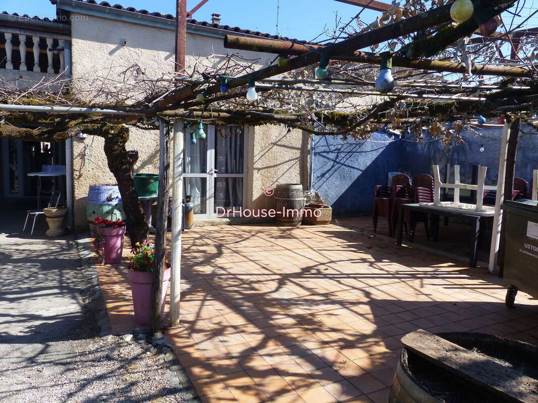 Commerce à SAINT-ANTOINE-DE-BREUILH