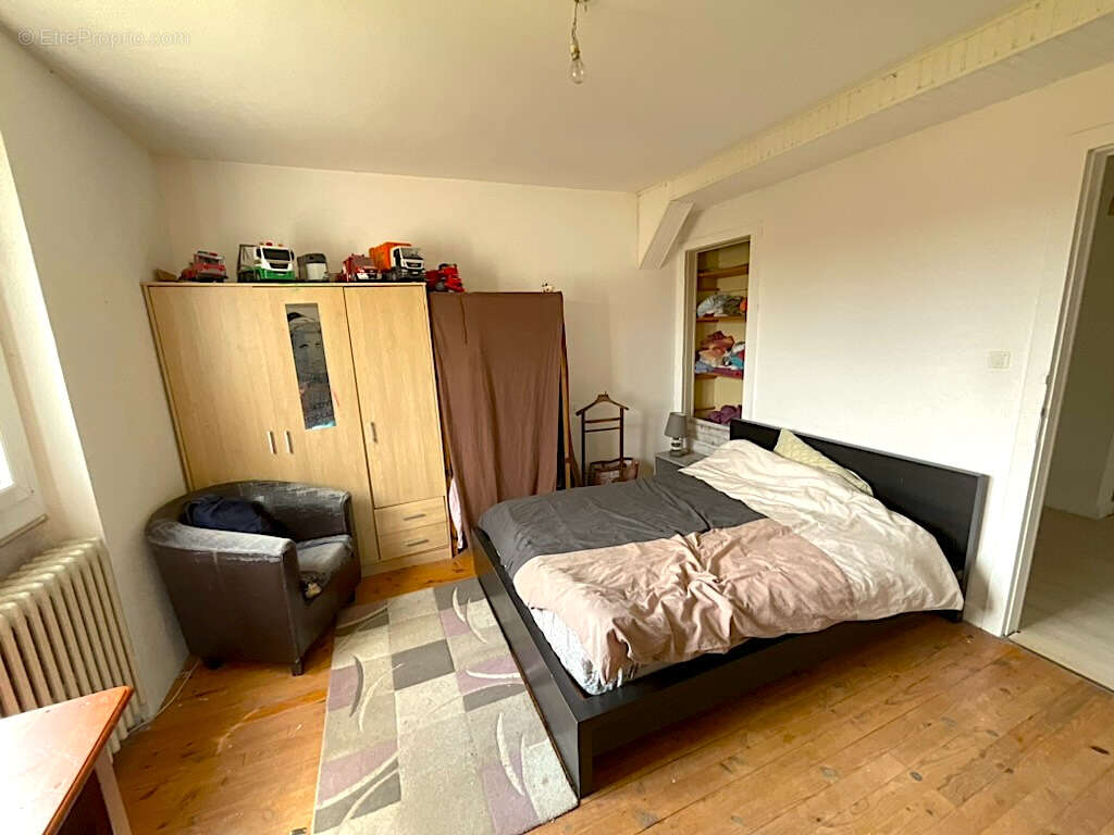 Maison à AILLEVILLERS-ET-LYAUMONT