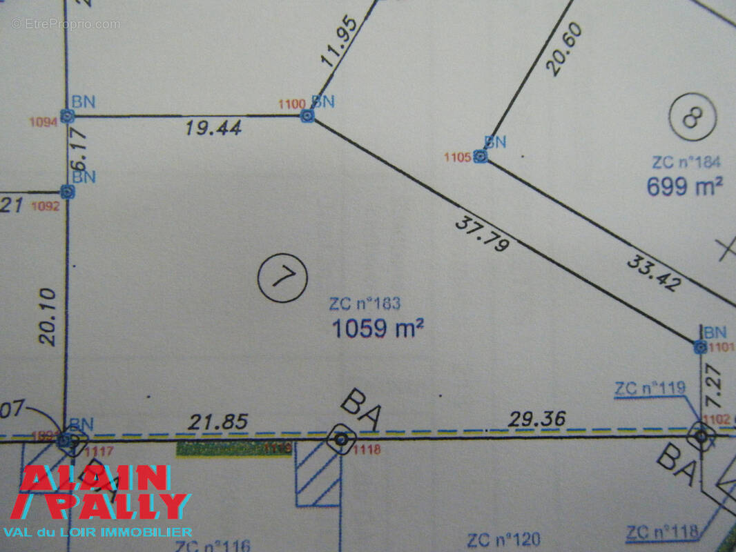 Terrain à SAINT-JEAN-FROIDMENTEL