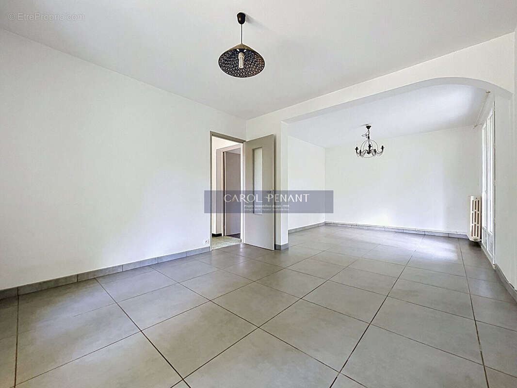 Appartement à VACQUEYRAS