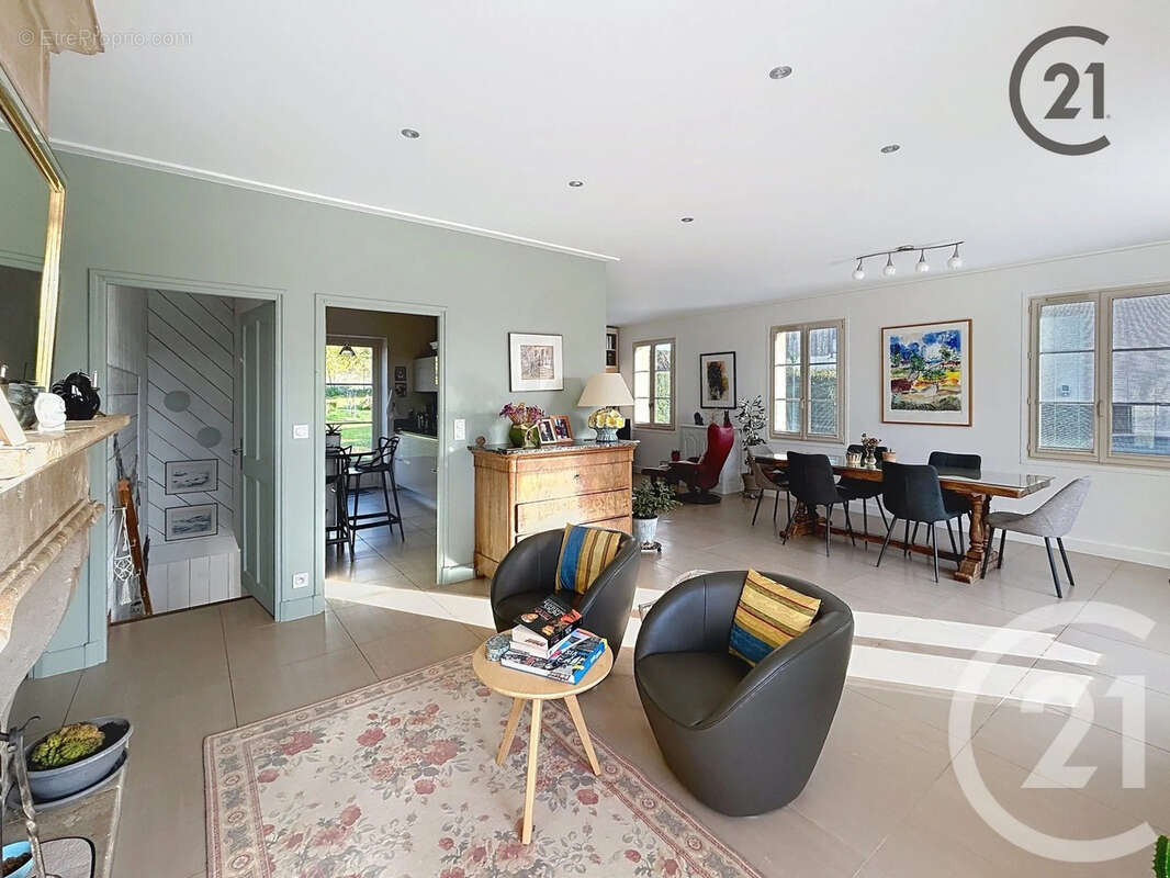 Maison à LAUBRESSEL