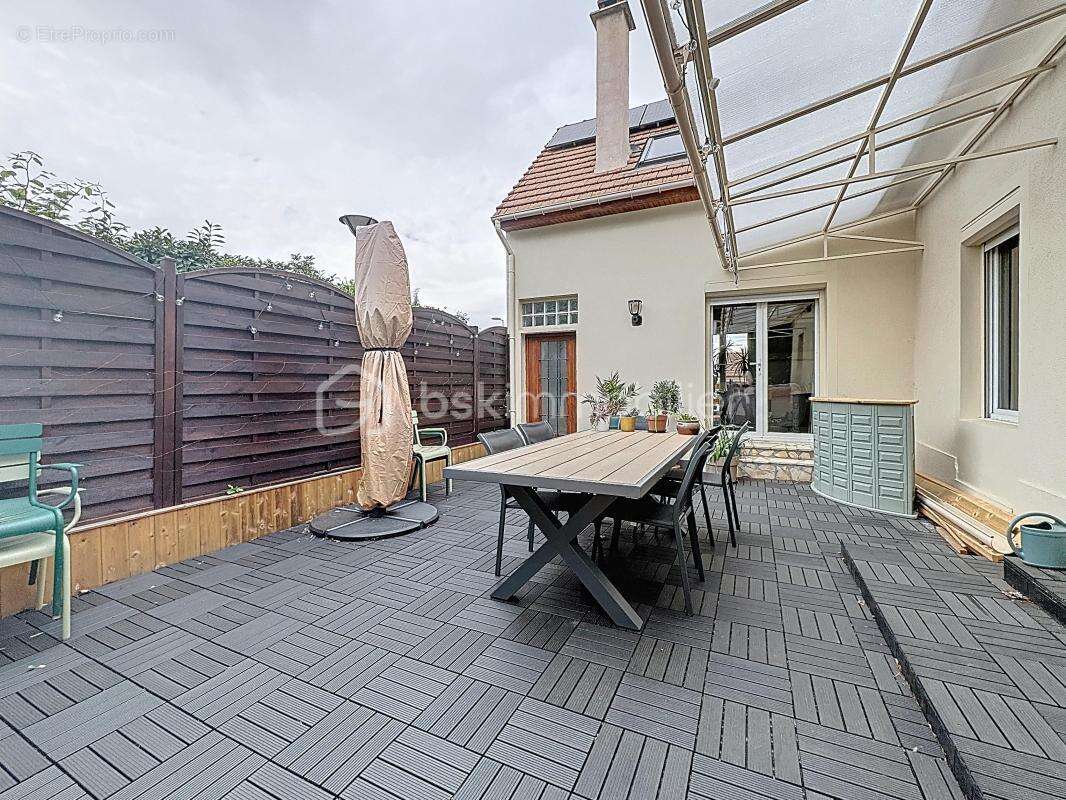 Maison à NANTERRE