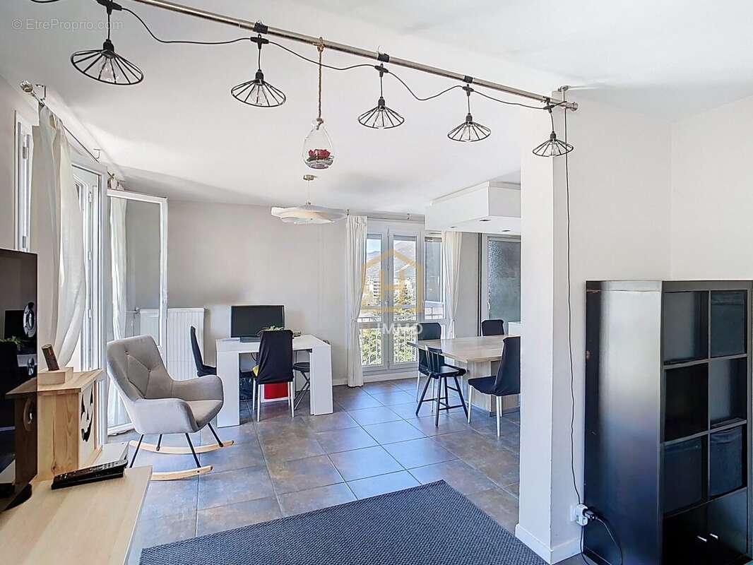 Appartement à SEYSSINS