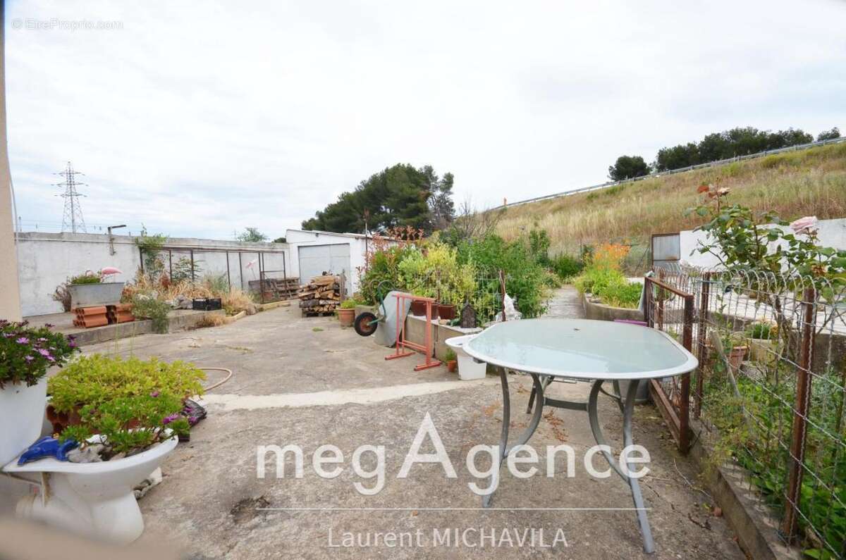 Maison à VILLENEUVE-LES-BEZIERS