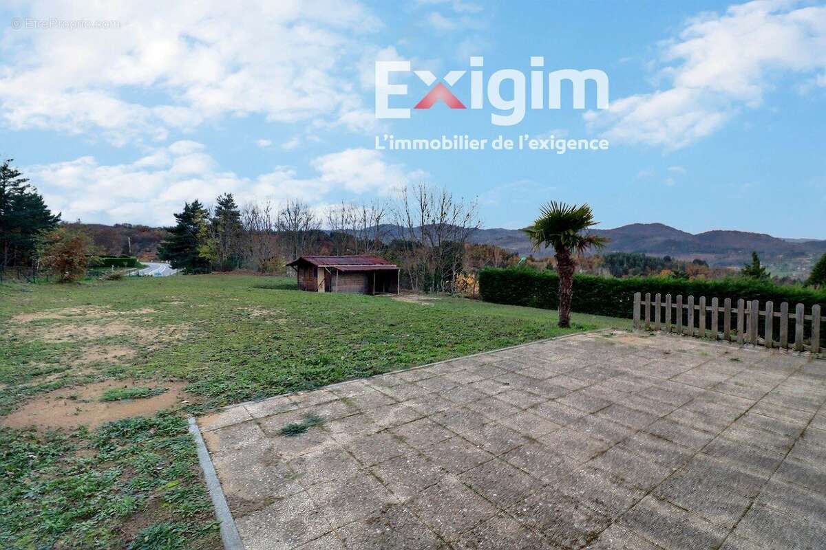 Maison à LE CRESTET