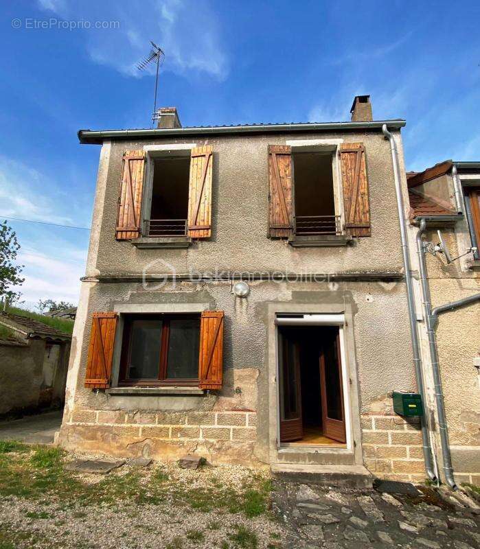 À SAISIR – Maison au calme avec fort potentiel à seulement 6 km de Clamecy 58500 ! - photo 2