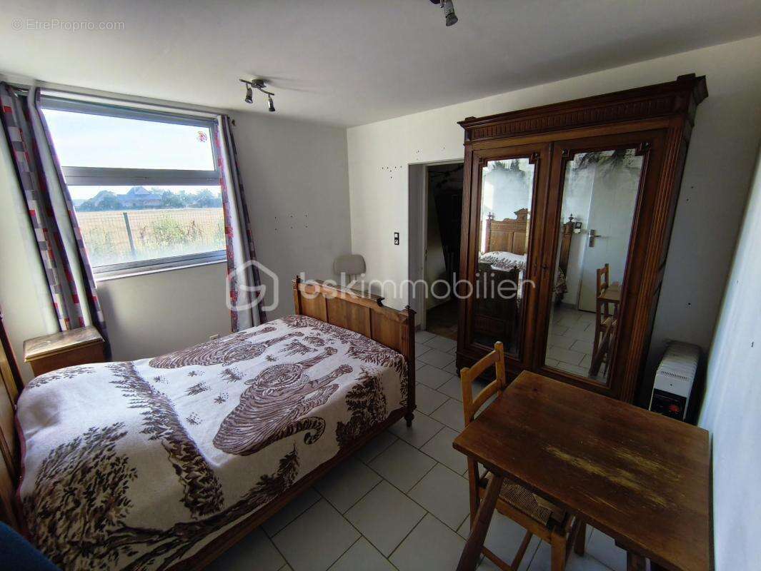 Local commercial de 170 m² avec fort potentiel sur terrain de 2 600 m² - photo 9