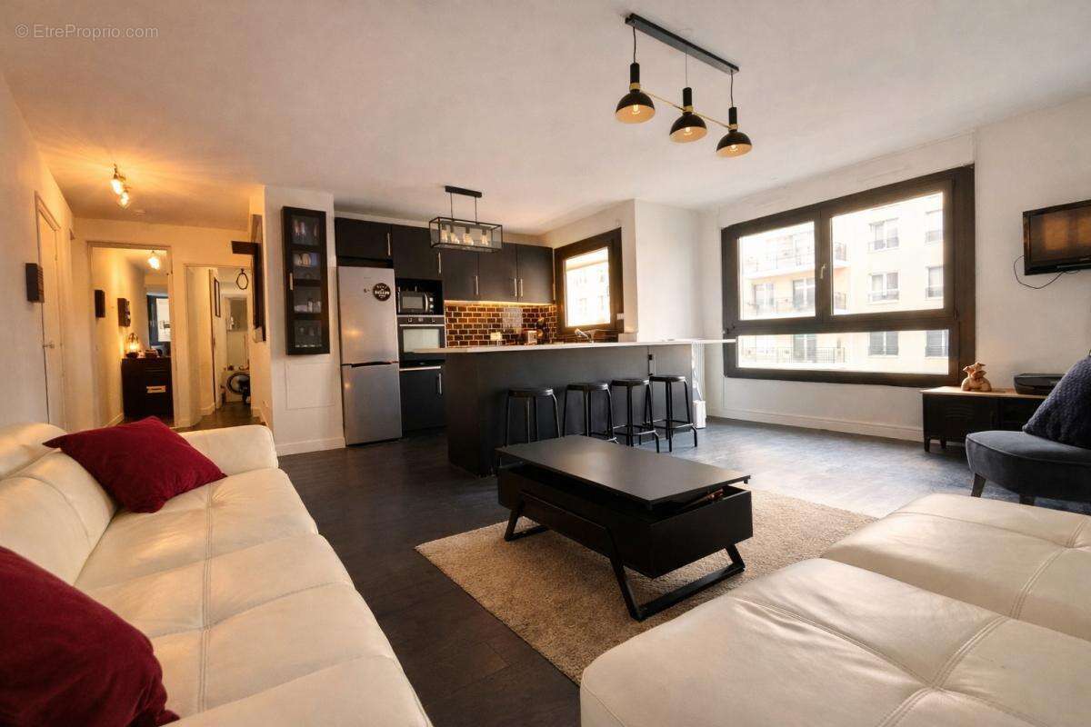 Appartement à LEVALLOIS-PERRET