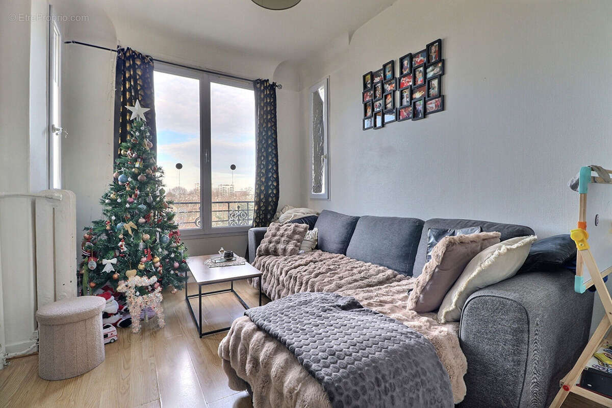 Appartement à AUBERVILLIERS