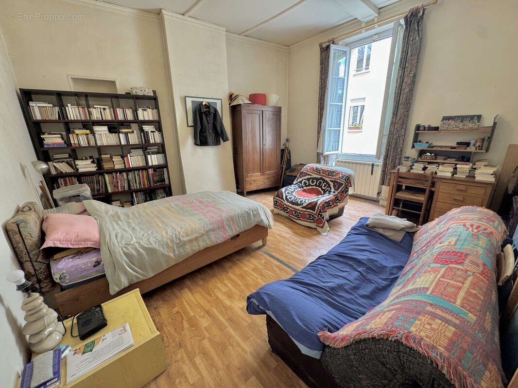Appartement à MARSEILLE-1E