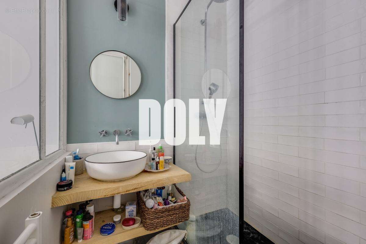 DOLY - APPARTEMENT - 48 m2 - Rue D'Enghien, 75010 - photo 12
