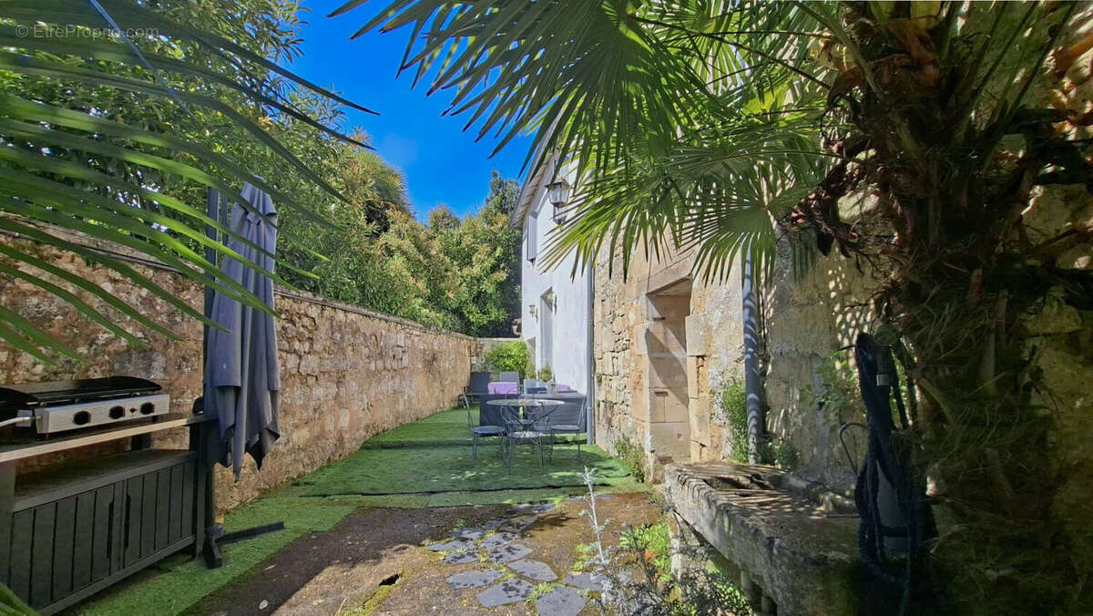 Appartement à PONS