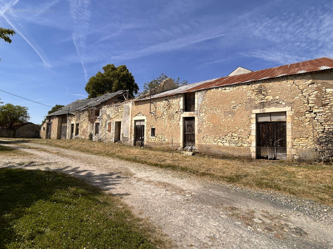 Maison à ARGENTON-SUR-CREUSE