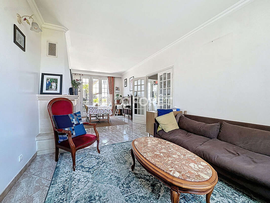 Maison à CHAMPIGNY-SUR-MARNE