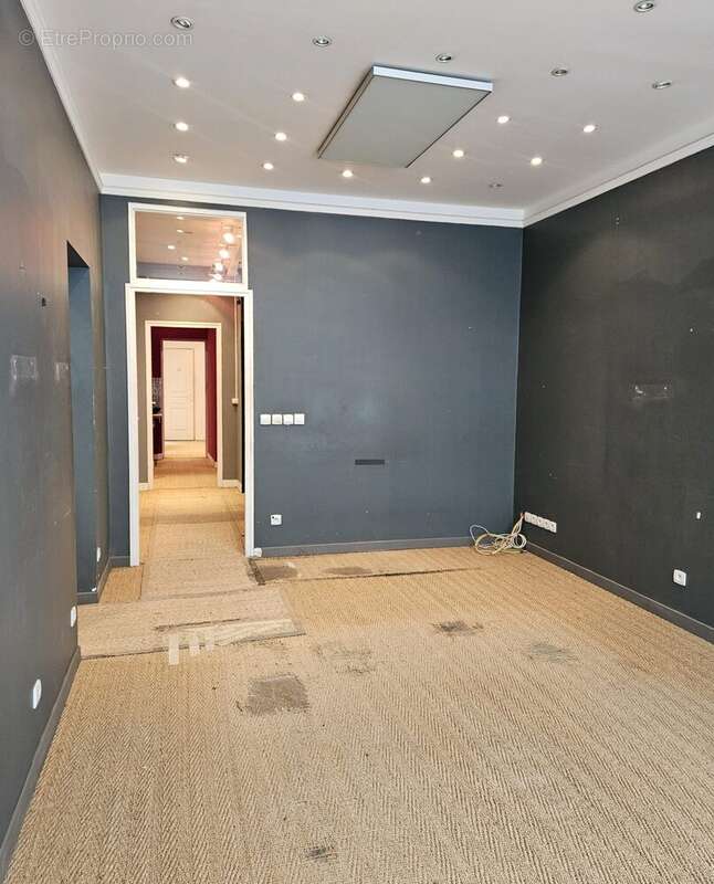 espace vente 1 - Commerce à PARIS-11E