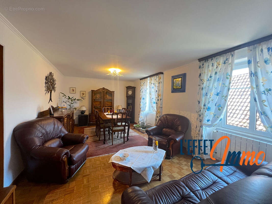 Maison à HERRLISHEIM-PRES-COLMAR