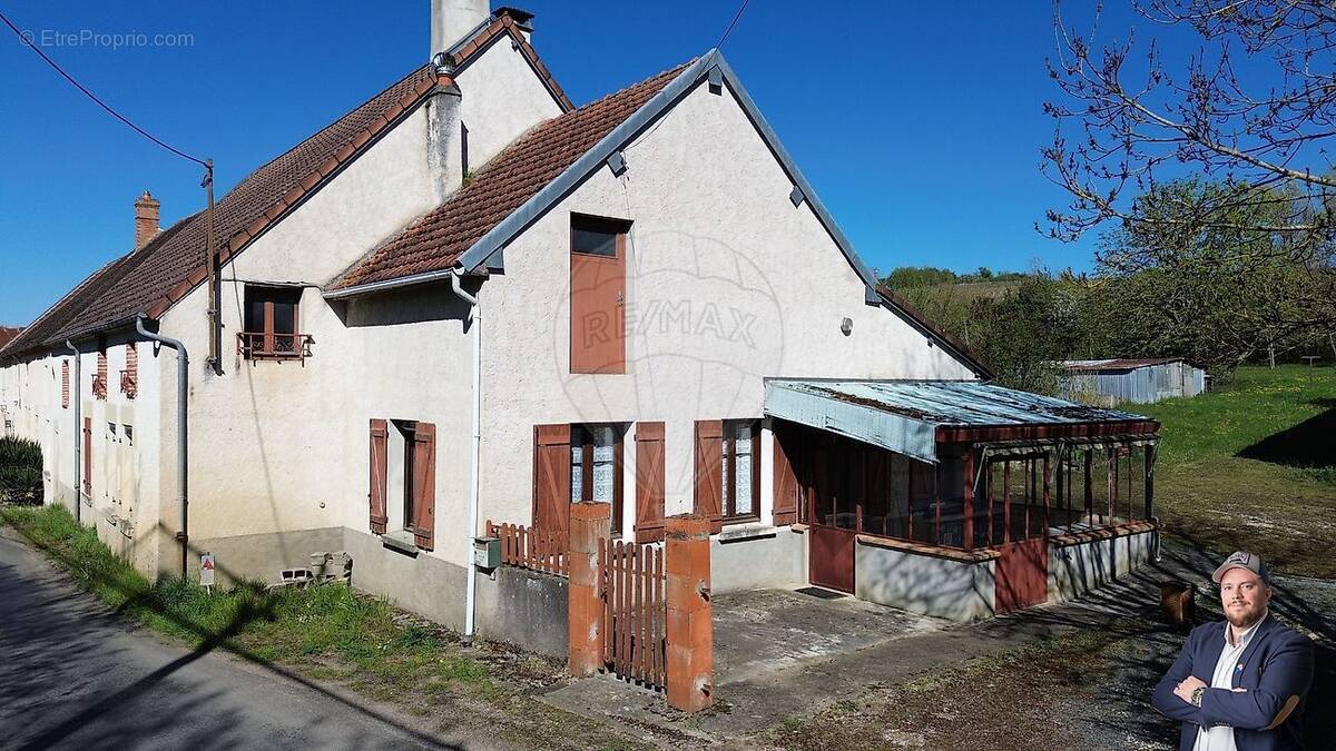 Maison à COSNE-COURS-SUR-LOIRE