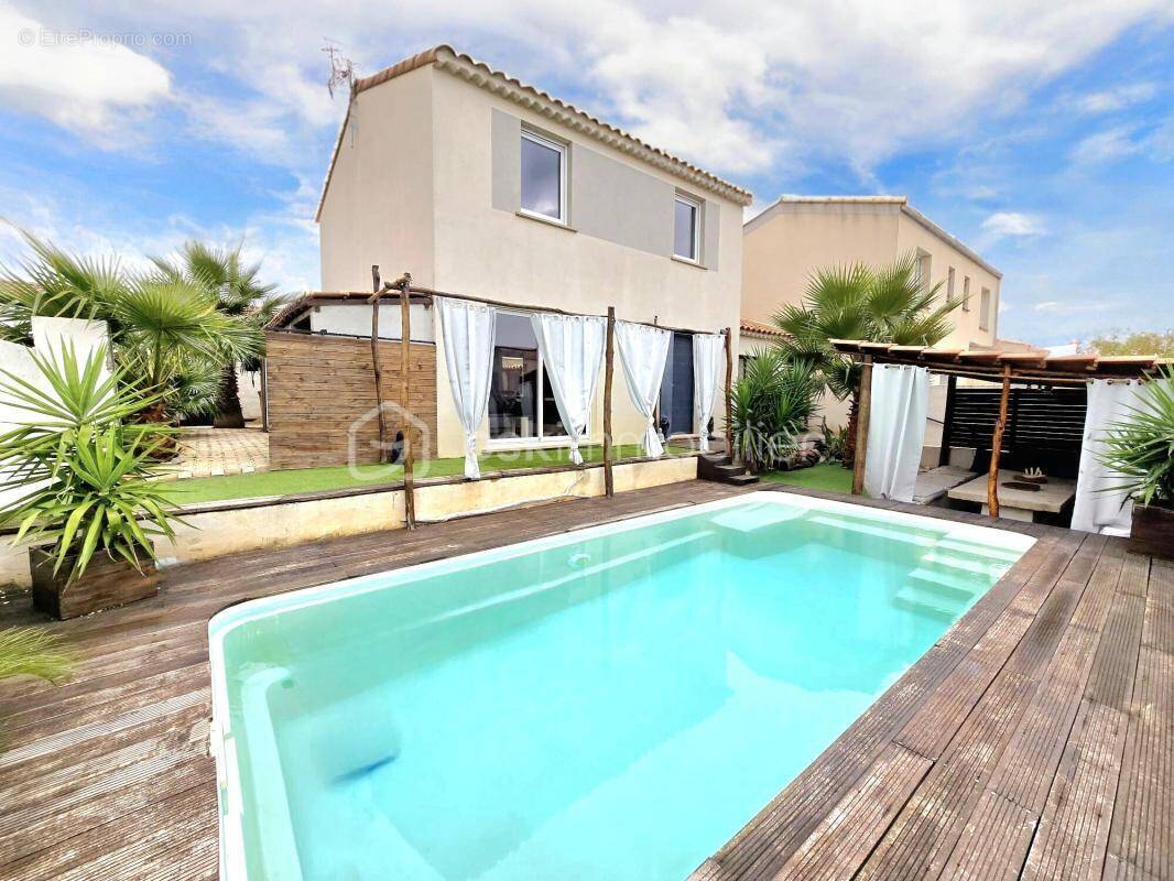 Maison à SAINT-THIBERY