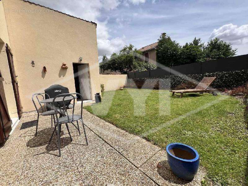 Maison à COMBS-LA-VILLE