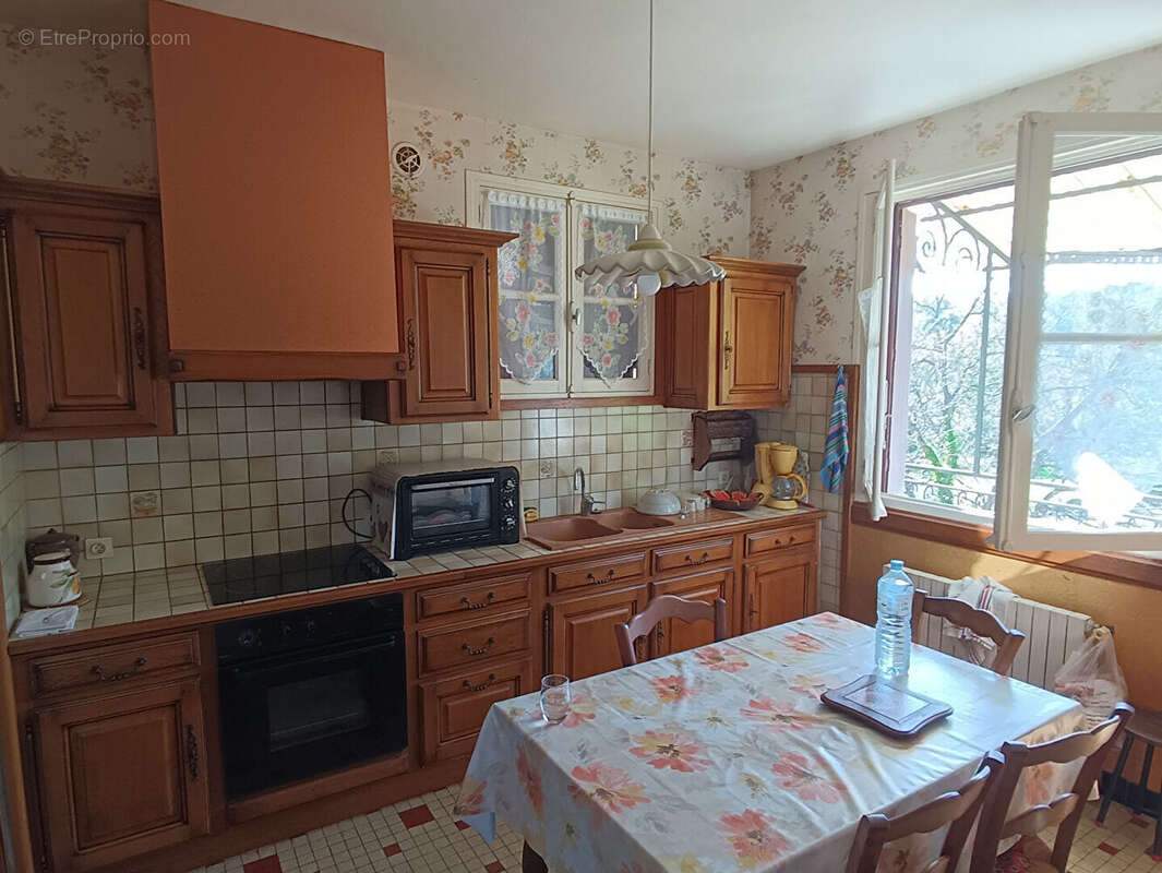Maison à CAPDENAC