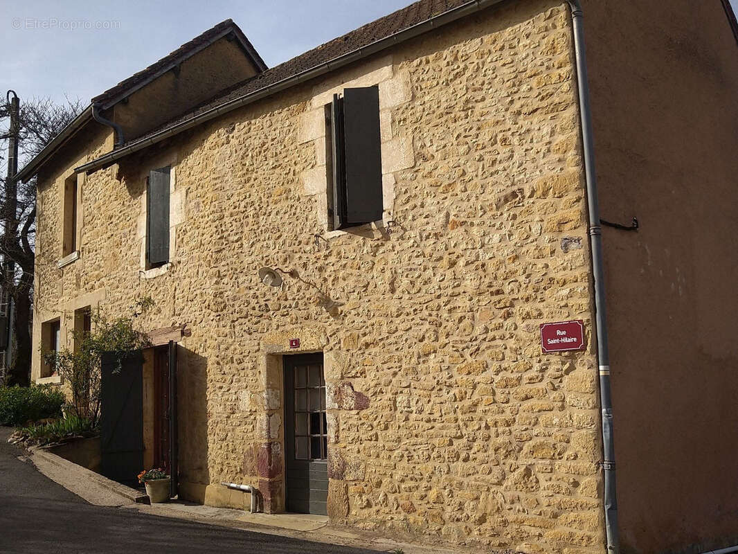 Maison à DOISSAT