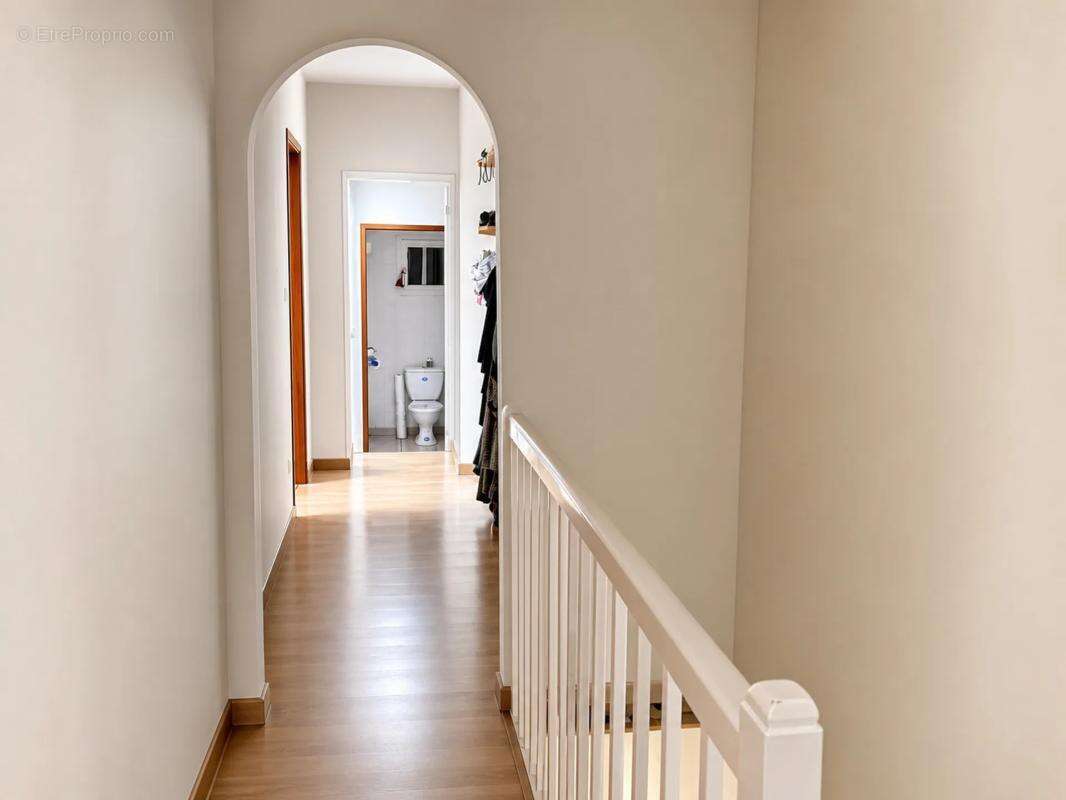 Maison de 4 pièces de 130 m² à Sainte-Eulalie - photo 28