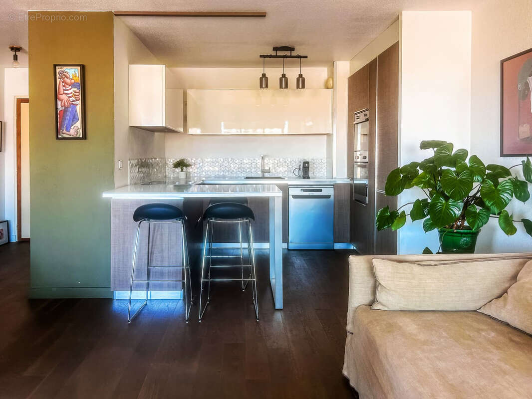 Appartement à MARSEILLE-8E