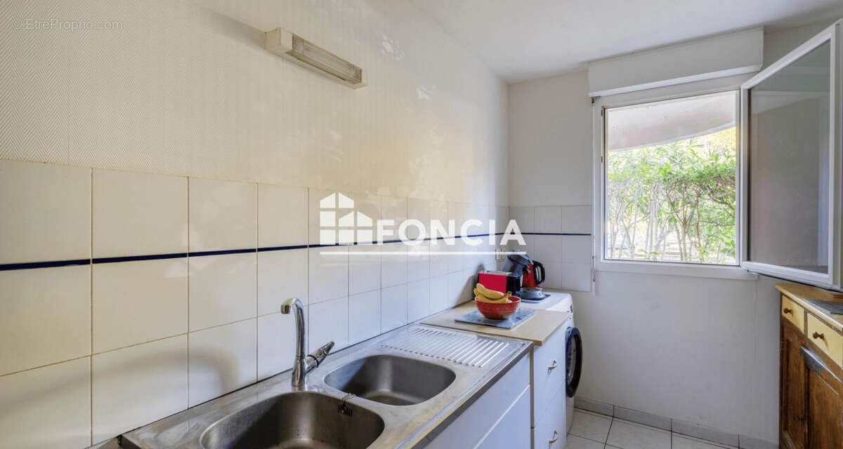Appartement à MARSEILLE-9E