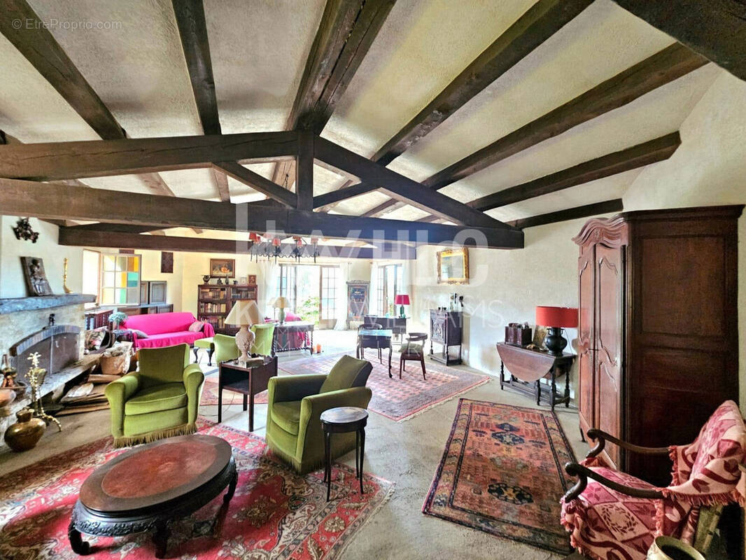 Maison à LA GAUDE