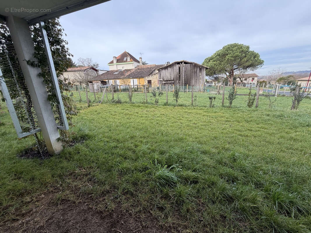 Appartement à TOULENNE