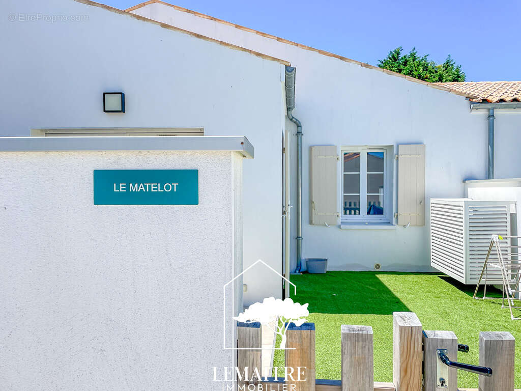 Maison de plain-pied   45 m2   2 chambres   Terrasse   Parking   Résidence sécurisée avec piscine - photo 5