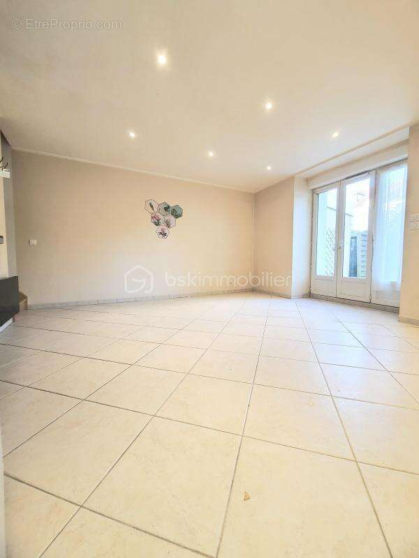Appartement à BOISSY-SOUS-SAINT-YON