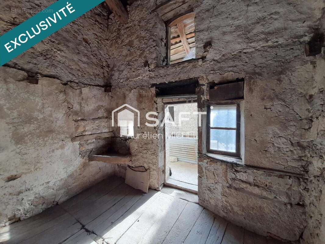 Photo 4 - Maison à JUJURIEUX