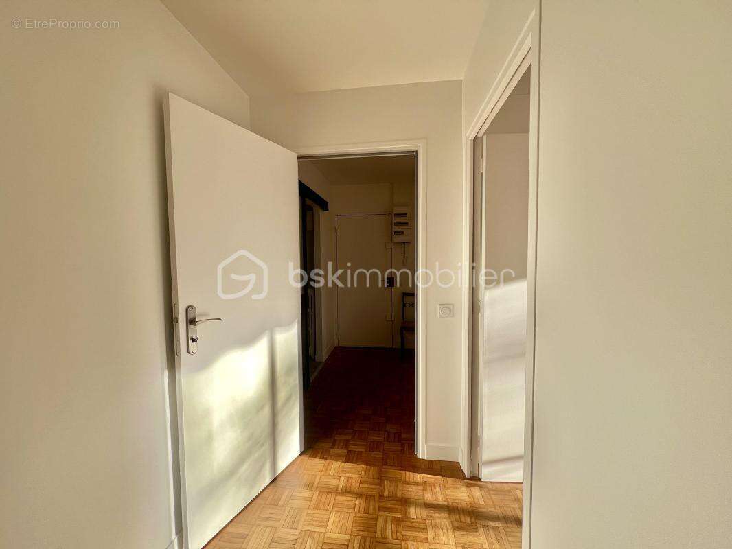Appartement à VILLE-D'AVRAY