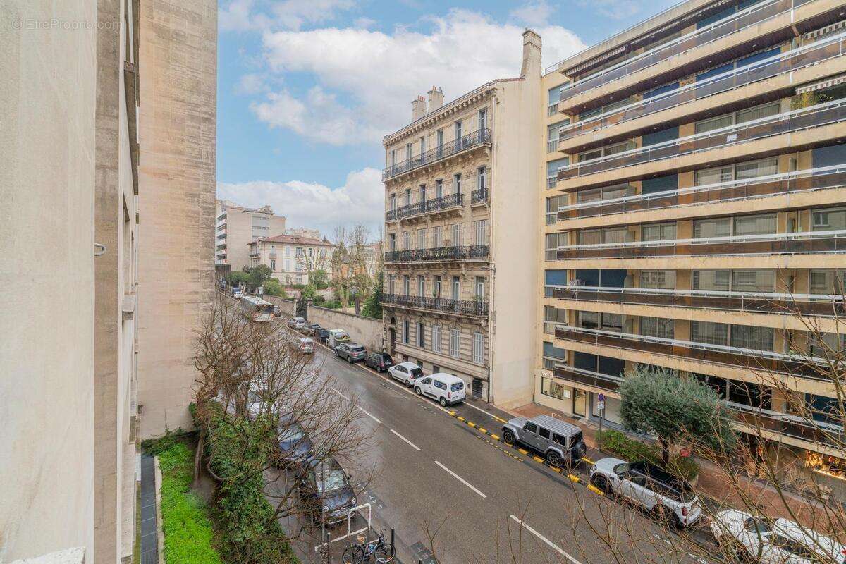 Appartement à MARSEILLE-8E