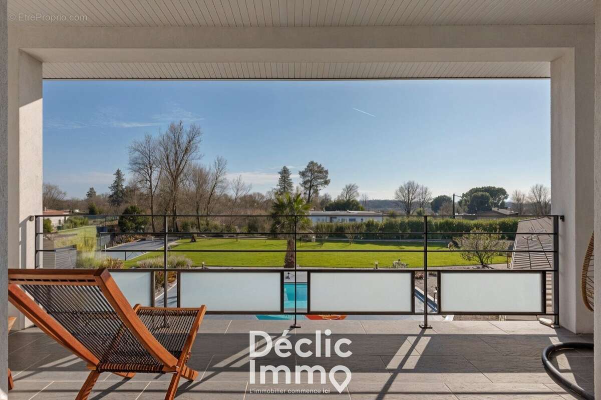 Maison à CARIGNAN-DE-BORDEAUX