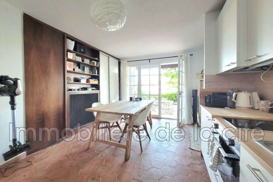Appartement à GRIMAUD