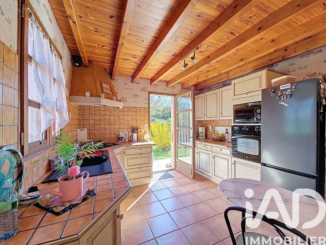 Maison 140 m² à Ordan-Larroque  - photo 4