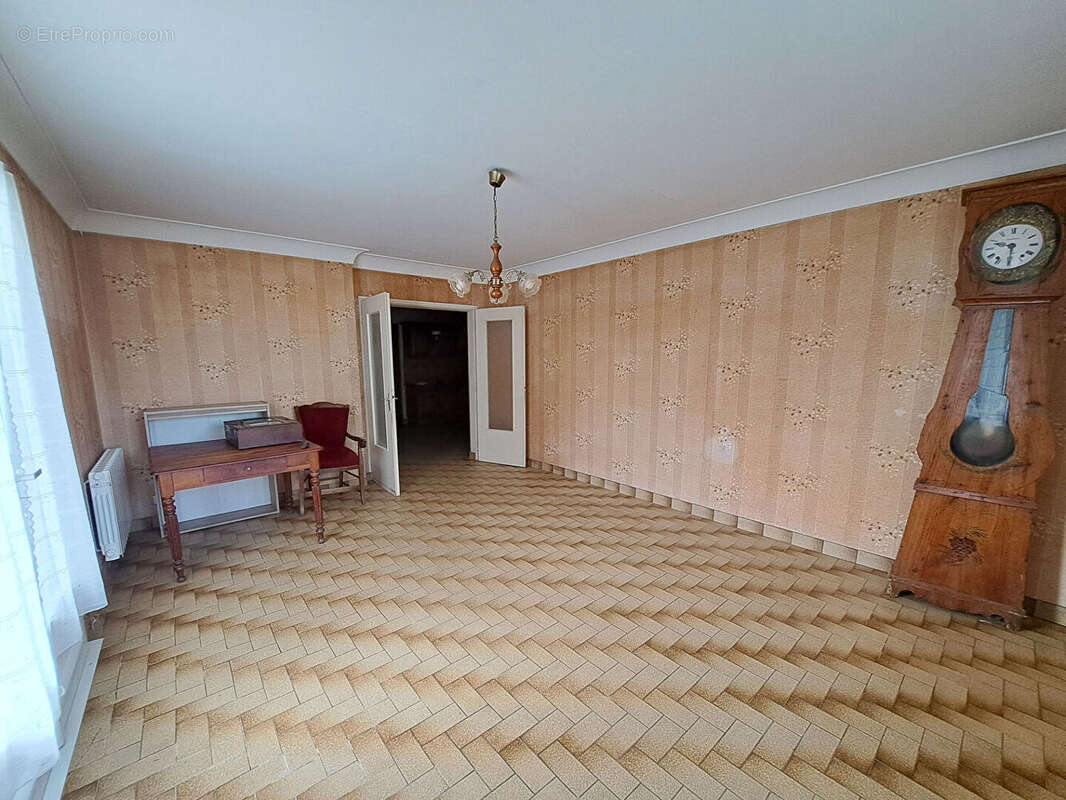 Maison à SAINT-CHRISTOPHE-DU-LIGNERON