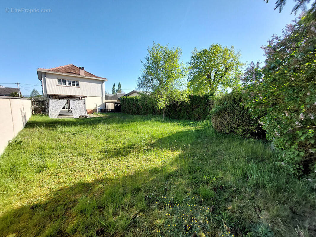 Maison à LORQUIN