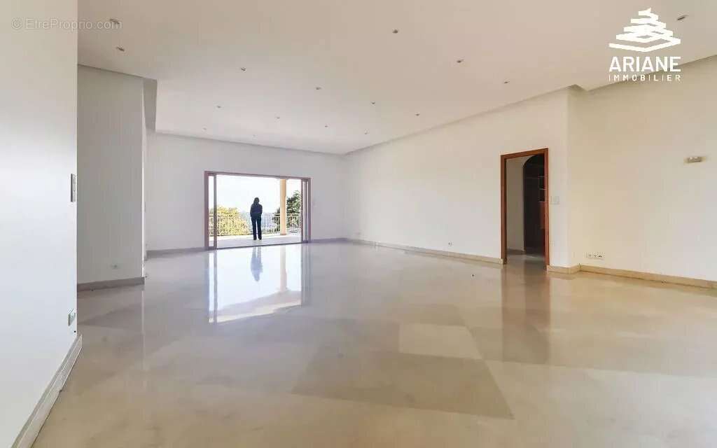 Maison à SAINT-CYR-AU-MONT-D&#039;OR